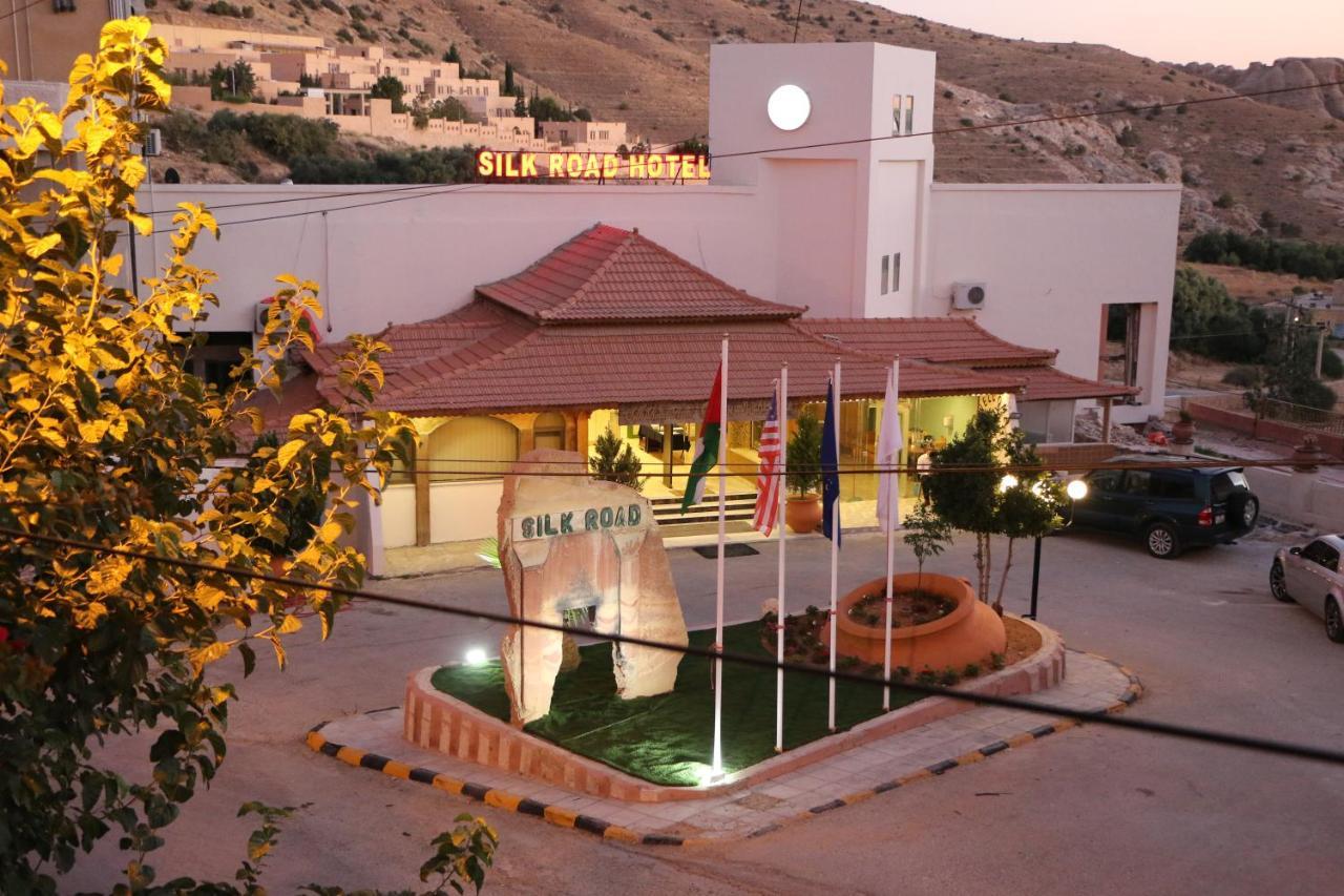 Silk Road Hotel Wadi Musa Exterior photo