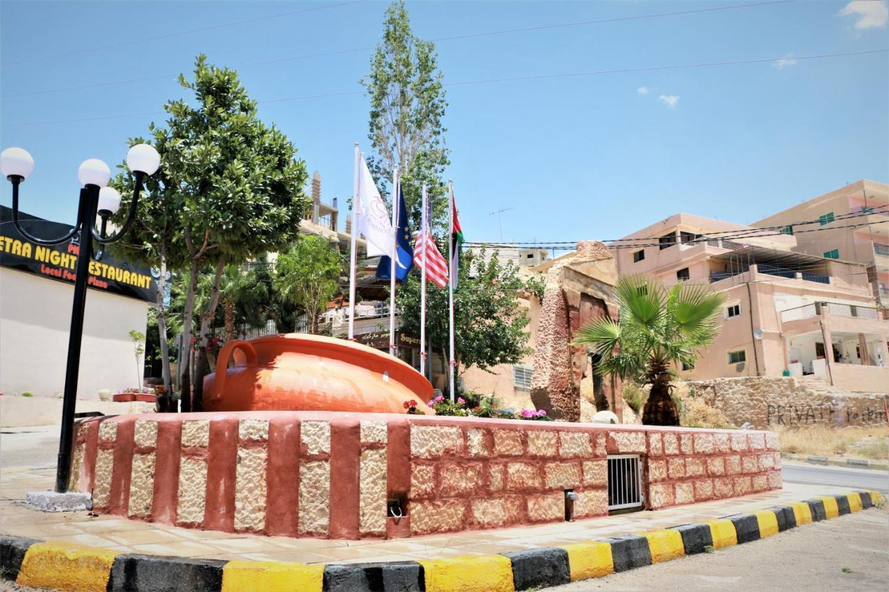 Silk Road Hotel Wadi Musa Exterior photo