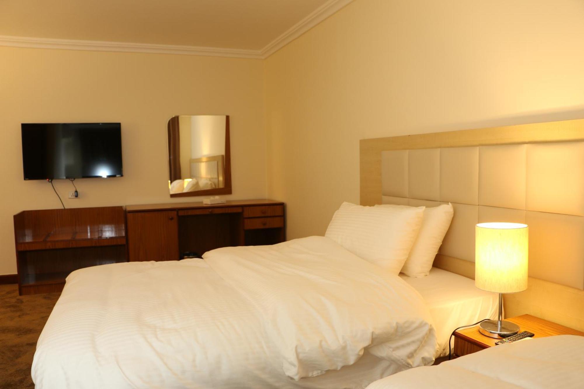Silk Road Hotel Wadi Musa Exterior photo