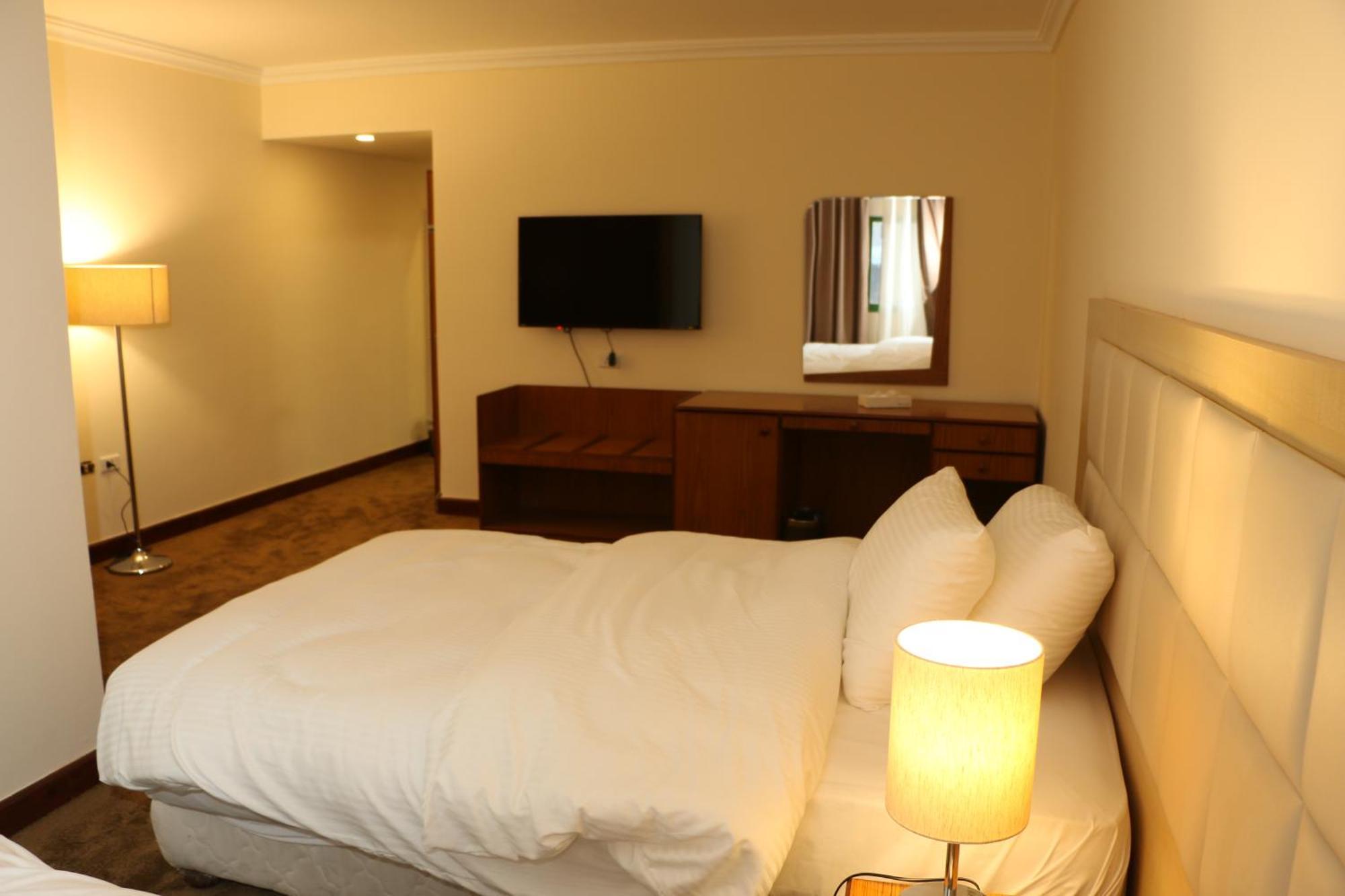 Silk Road Hotel Wadi Musa Exterior photo